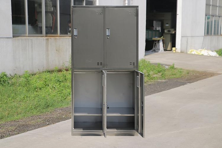 四门不锈钢更衣柜